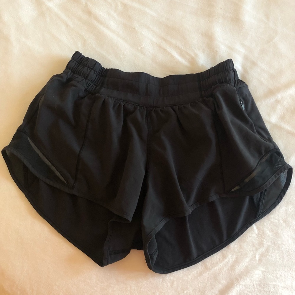 Lululemon Hotty Hot Short
